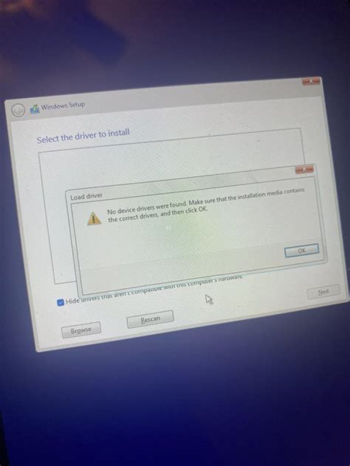 Can't install Win7 on Intel SSD X25-M - no driver found in installer ISO