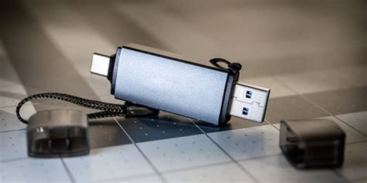 Can an AirPort connected USB drive be used with Time Machine?