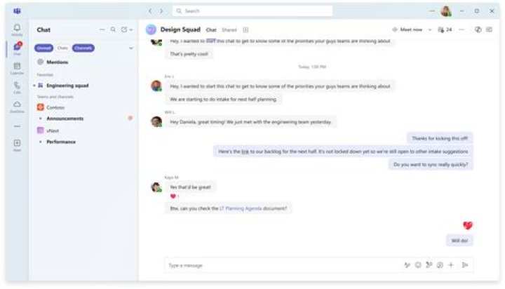 Can I customize the icons below the chat message box in Microsoft Teams