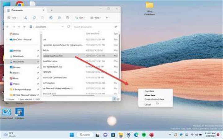 Do shortcuts and folders on the desktop really slow the PC down? [closed]