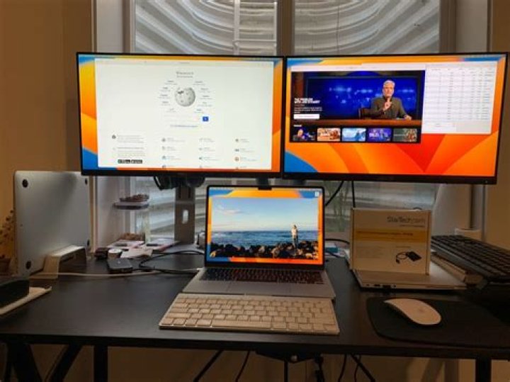 Dual monitors- Running Outlook and opening emails in the same monitor