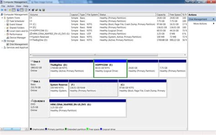 How can I install Windows 8 on my HDD without the use of a USB or DVD?