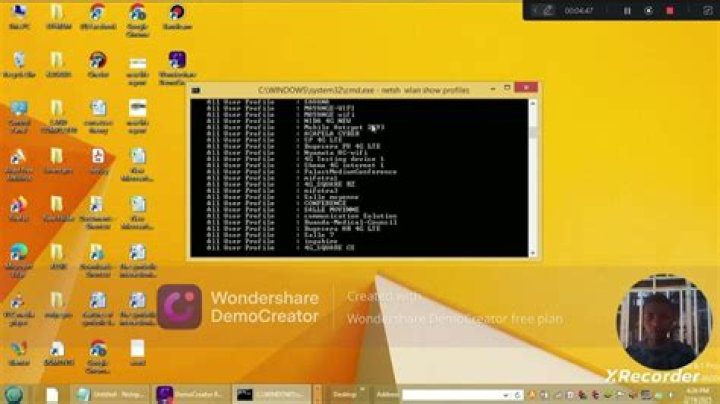 How do I display a list of Wi-Fi connections using netsh