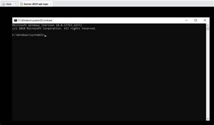 How do I replace the system shell (explorer.exe) with another process in Windows 10?