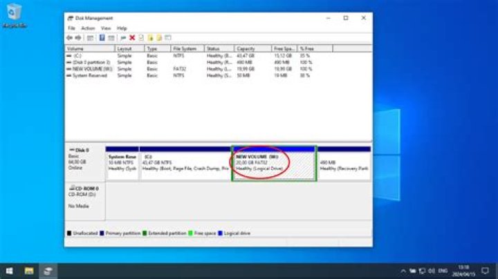 How to determine the disk and partition number of D:\ in windows XP?