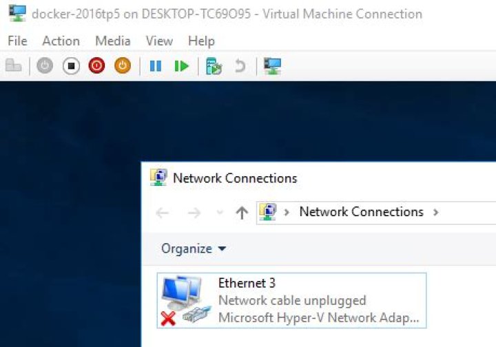 Hyper-V Guest: Network cable unplugged