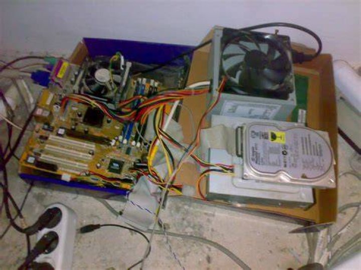 I have a 512 Mb RAM Pentium 4 processor 80 GB hard disk [closed]