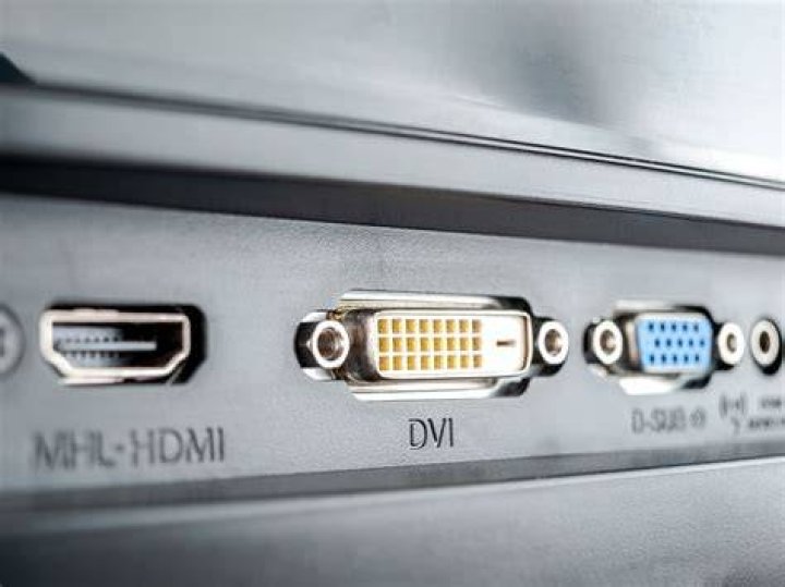 Is Displayport preferable to DVI for monitor connections? [closed]