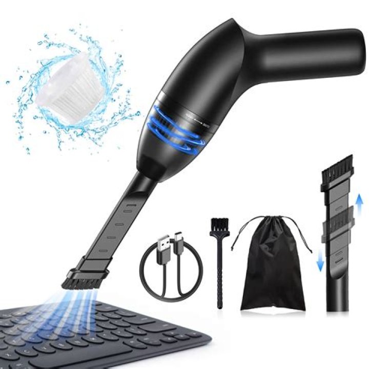 Is it okay to vacuum a laptop keyboard?