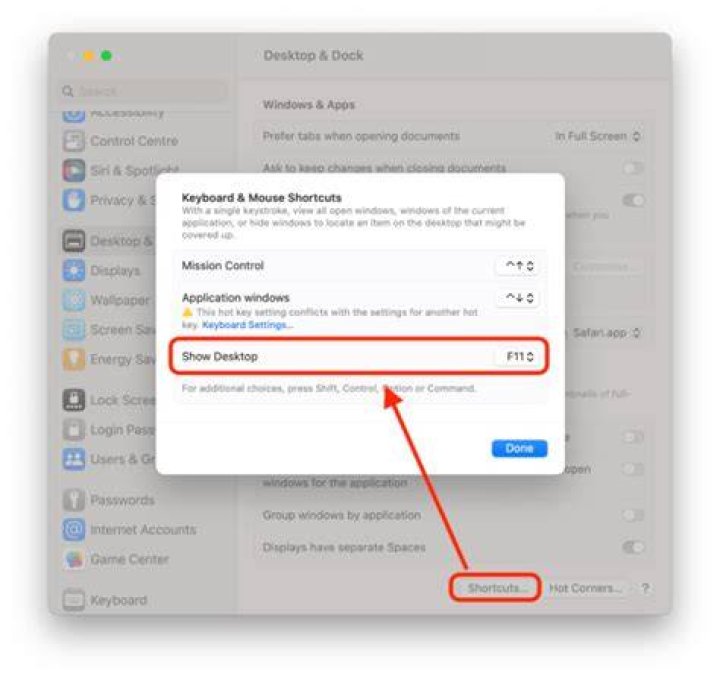 Is there an easy way to access a desktop icon without minimizing all windows?