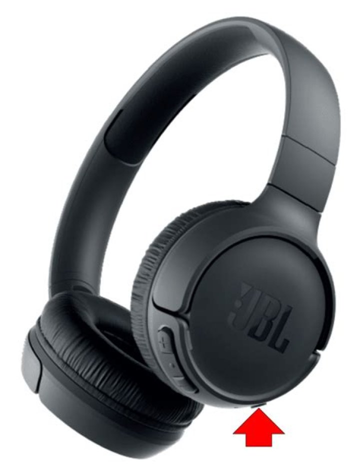 JBL Bluetooth headset sounds bad on Windows 10 when using it with Skype