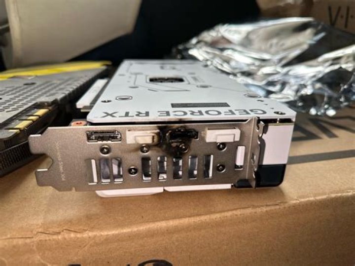 New RTX 2060 GPU stop working after spark came while plugging in HDMI from PC to TV