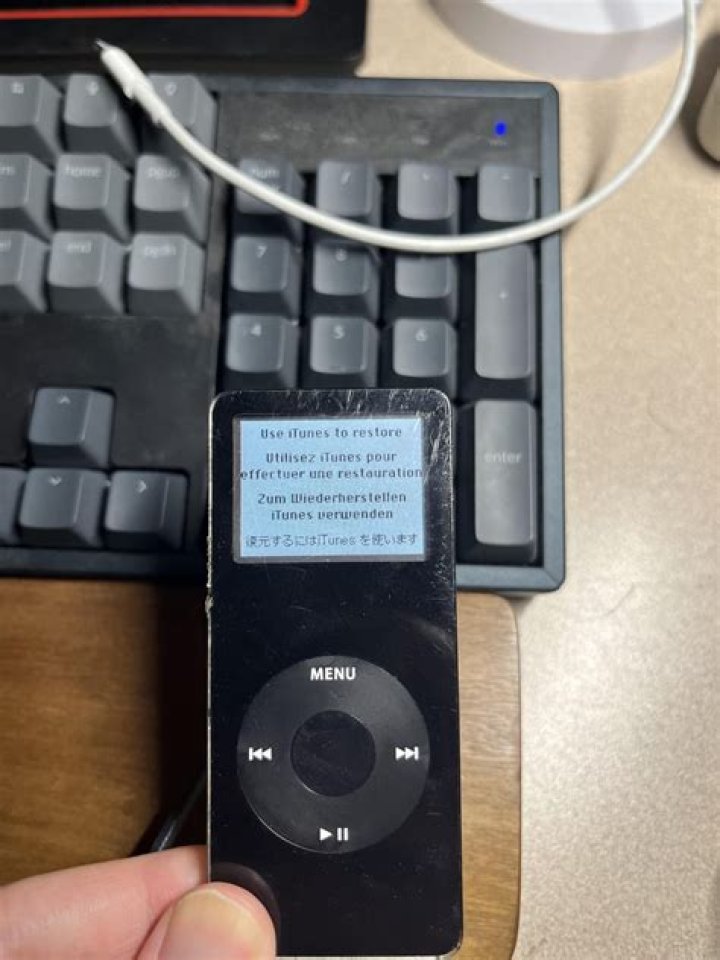 Restore an iPod nano (1st gen.) to older firmware version