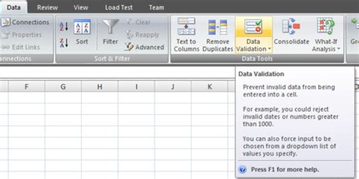 Restrict paste into dropdown cells in Excel