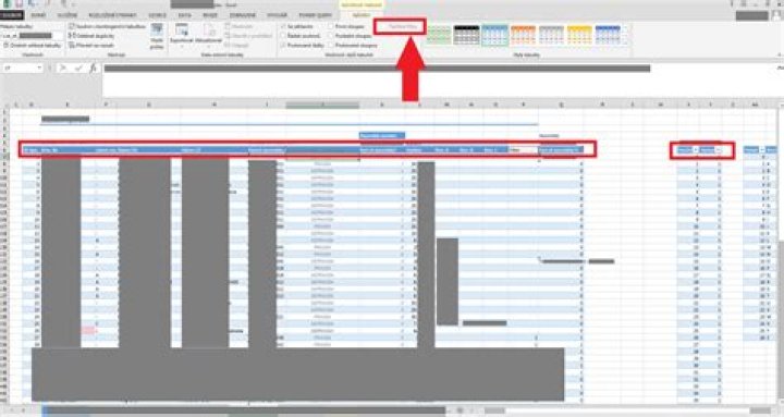 Sort & filter buttons are (suddenly) not available in Excel table