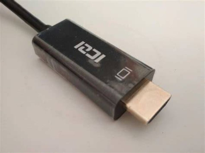 What does a rectangle with two lines on the sides symbol mean on an HDMI plug?