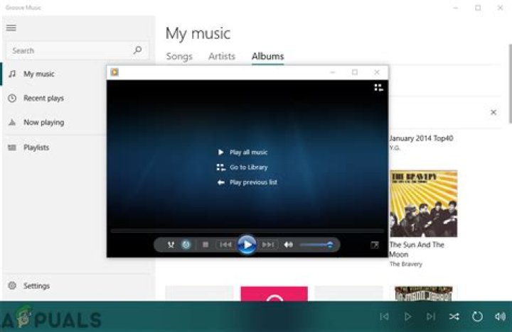 What is the difference between Groove Music and Windows media player in Windows 10?