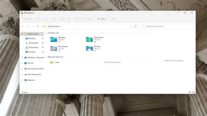 Where is the background image for windows stored?