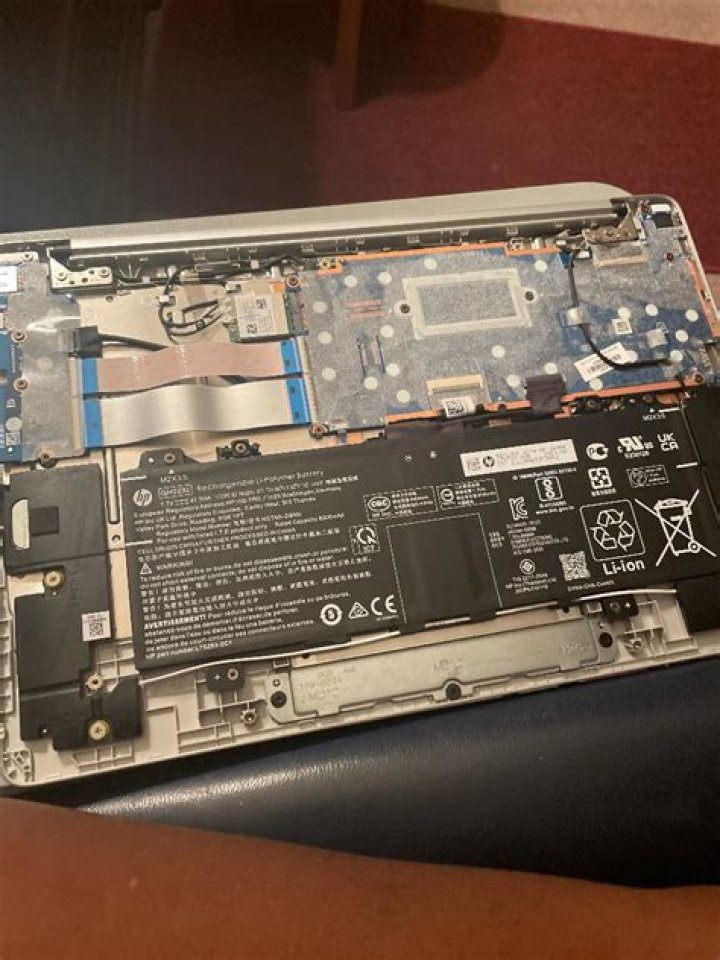 Where is the Write Protection Screw On this Board hp chromebook 14a-na0031wm [closed]